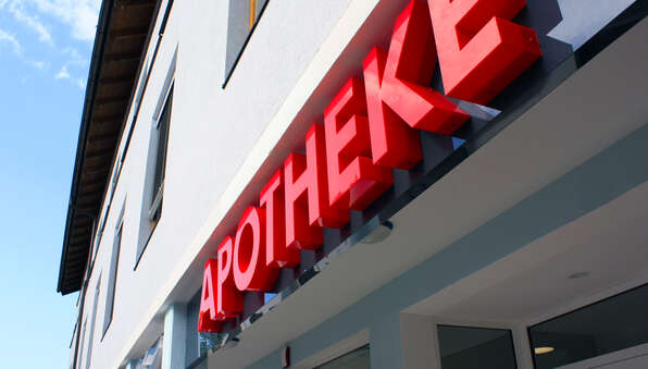 Apotheke-Wallersee-_MG_6469.JPG Apotheke-Wallersee-_MG_6469.JPG